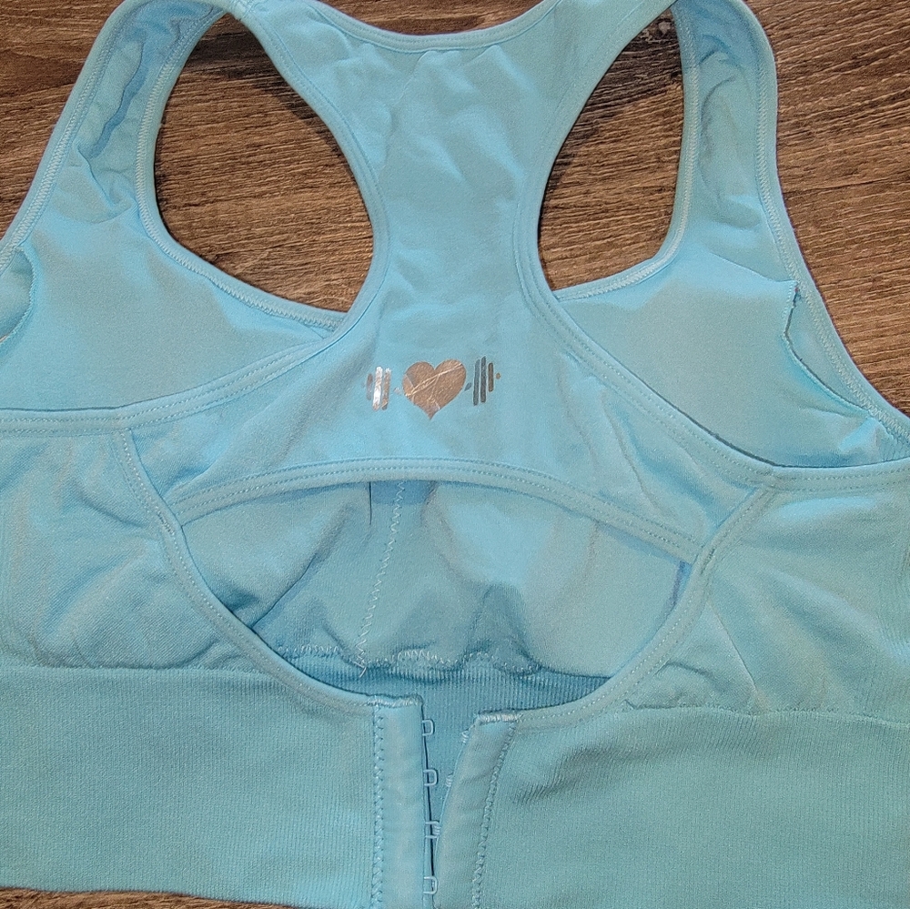 Blue sports top - Picture 3 of 4